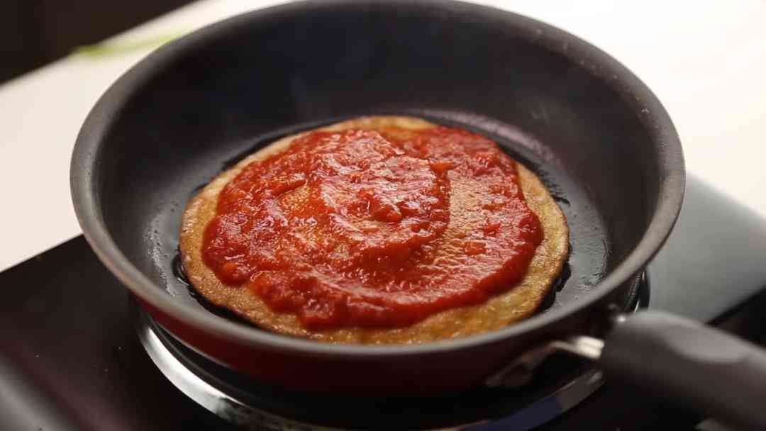 4 - Add Tomato Sauce
